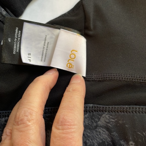 Lolë black and gray Sports Bra size Small in new condition - Picture 9 of 13